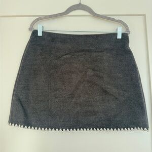 Commense NWT Grey Embroidered Trim Mini Skirt